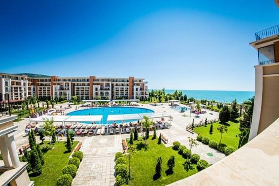 Prestige Fort Beach - Premium Apartments Sveti Vlas Exterior photo
