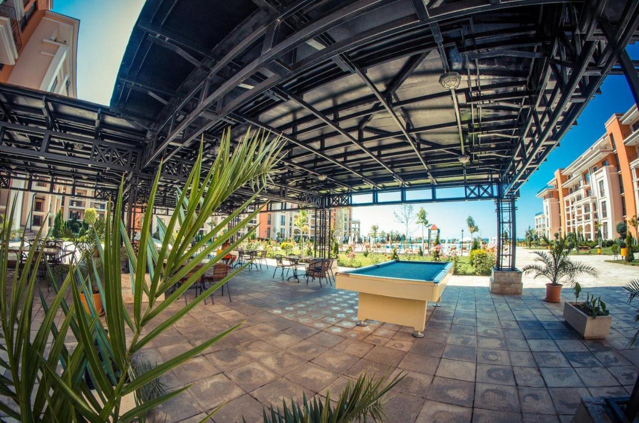 Prestige Fort Beach - Premium Apartments Sveti Vlas Exterior photo