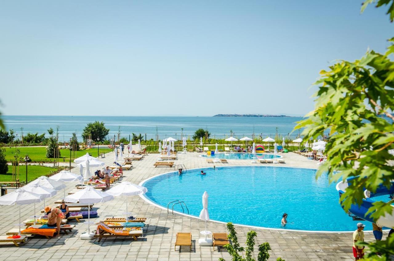 Prestige Fort Beach - Premium Apartments Sveti Vlas Exterior photo